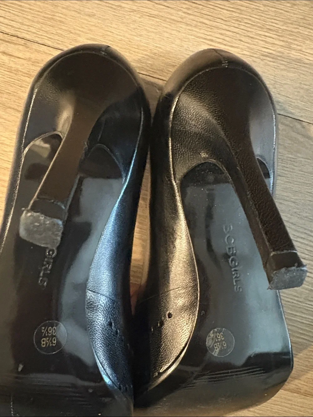 BCBGirls Black Bow Round-Toe Heels
